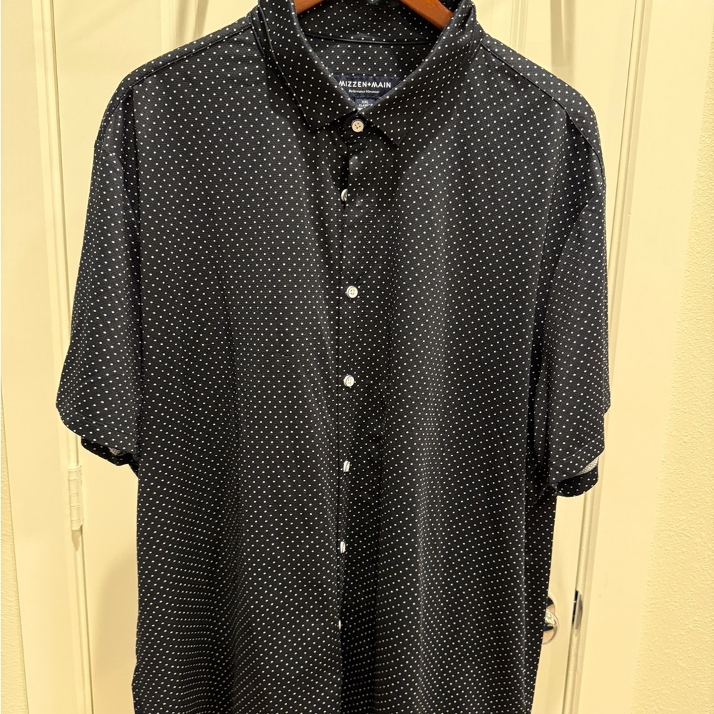 Mizzen+Main Halyard Black with White Dots Button Down Shirt XXL Classic